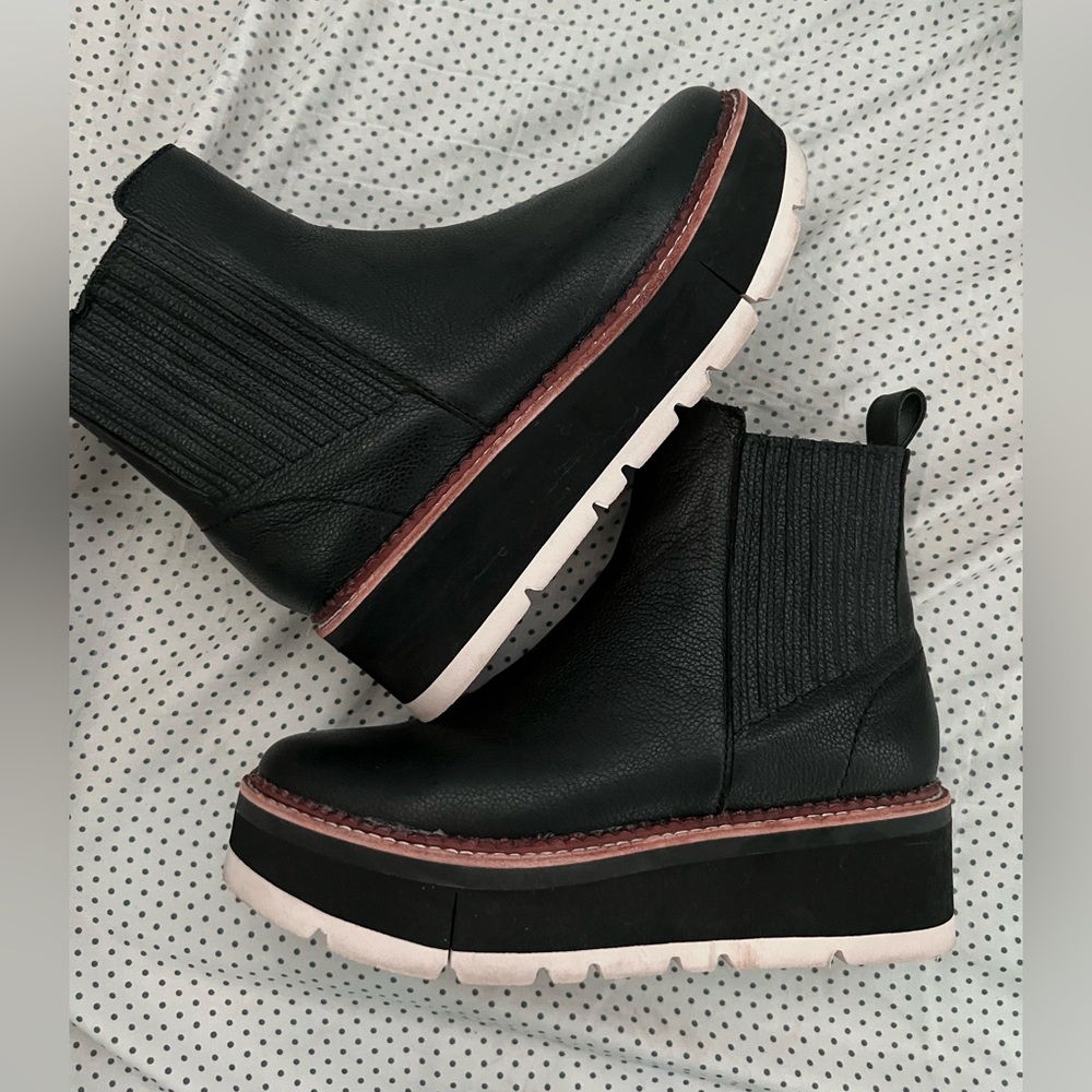 Dolce Vita Boots Size 6